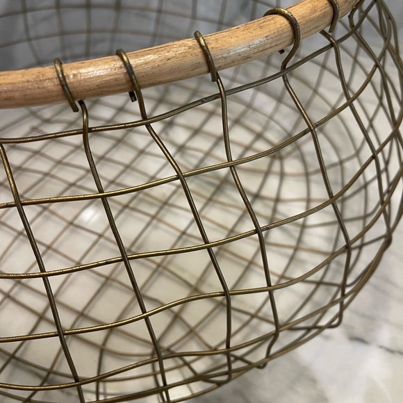 Discontinued Magnolia Home
Wire Egg Basket Wooden Beads Included - Picture 3 of 4